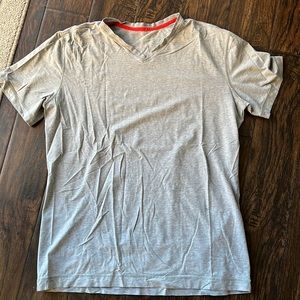 Lululemon t-shirt